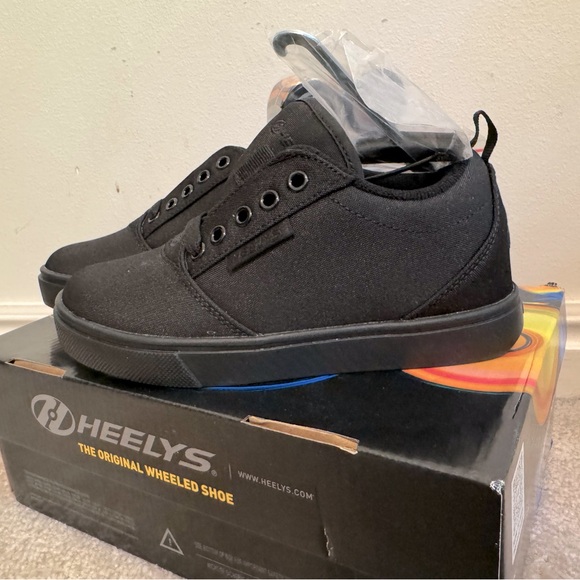 Heelys Pro 20 Skate Shoe- Kids - Picture 10 of 15